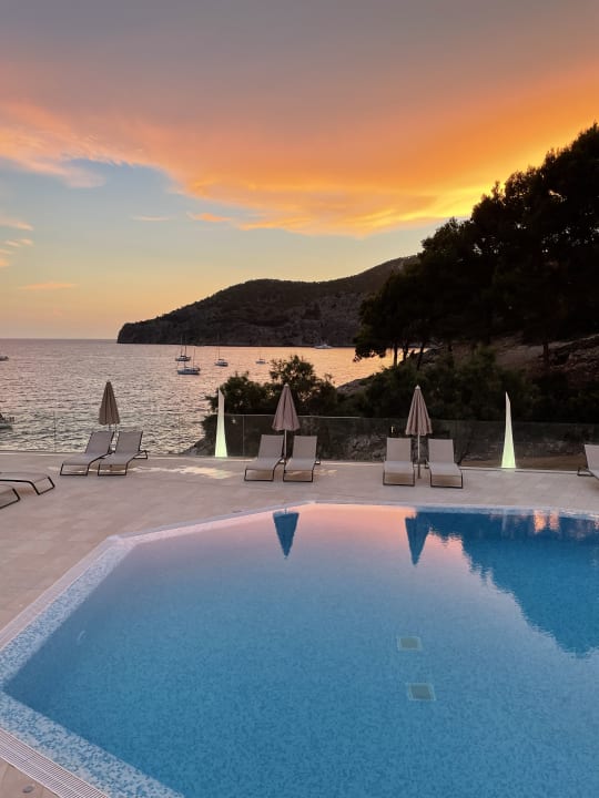Pool BAHÍA SUITES CAMP DE MAR