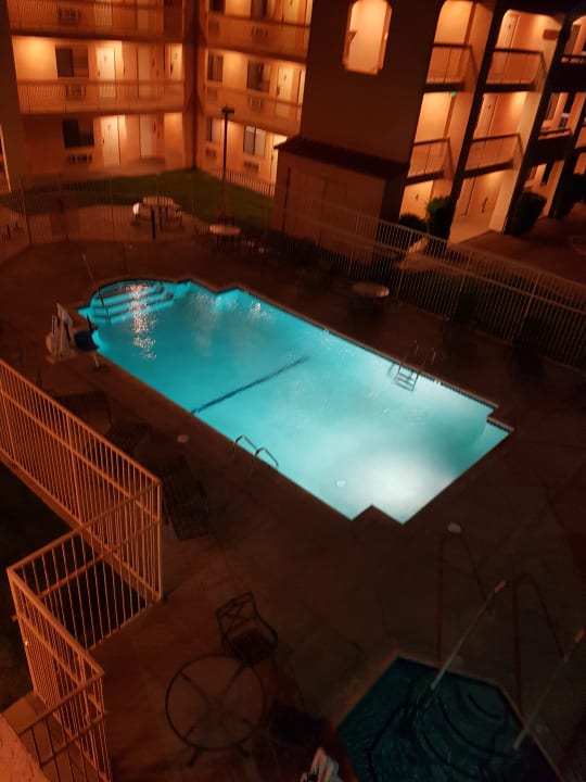 Pool Hotel Days Inn Barstow Ca