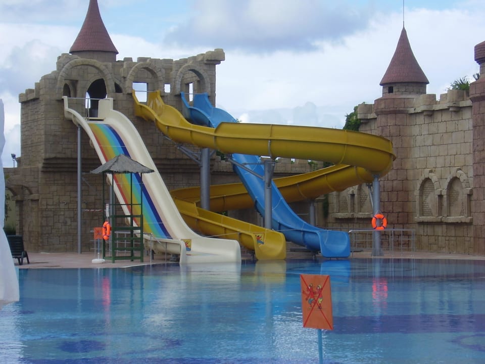Rutschen am Pool Belek Beach Resort Hotel