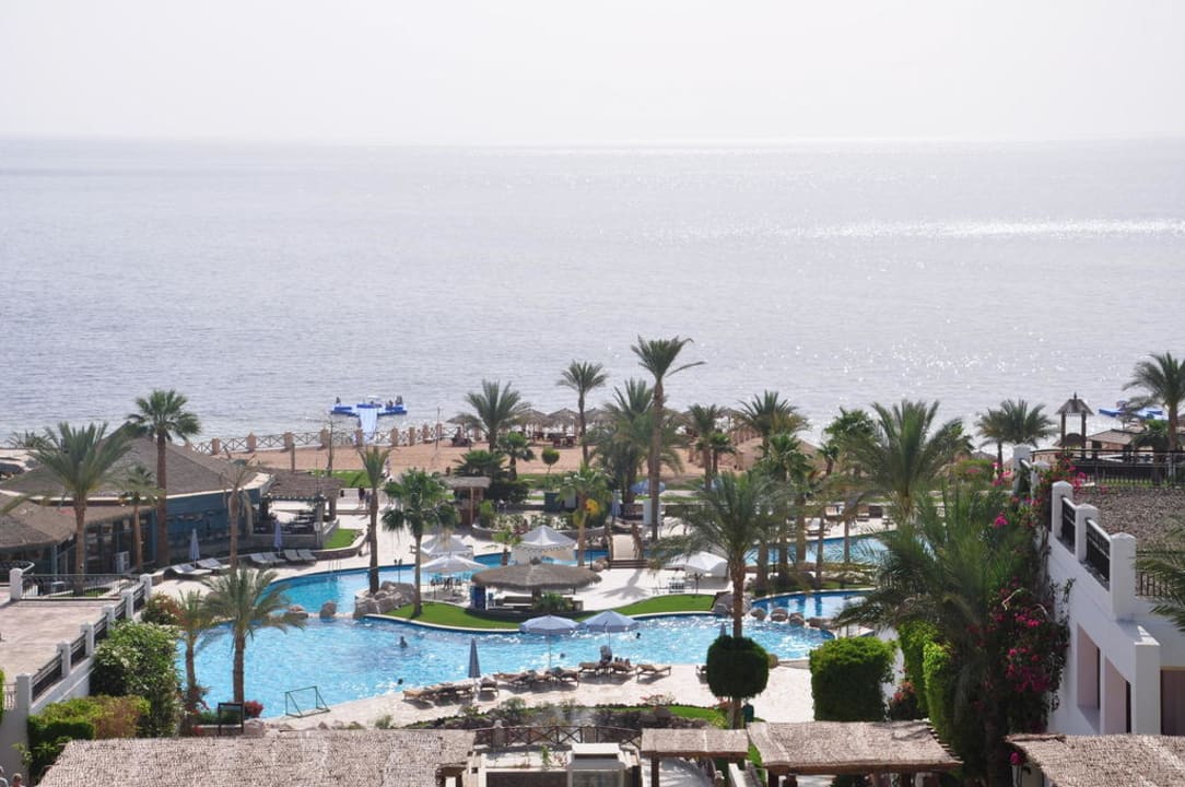 Вид на красное море Safir Sharm Waterfalls Resort