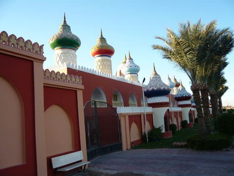 Außenansicht Pickalbatros Alf Leila Wa Leila Resort - Neverland Hurghada