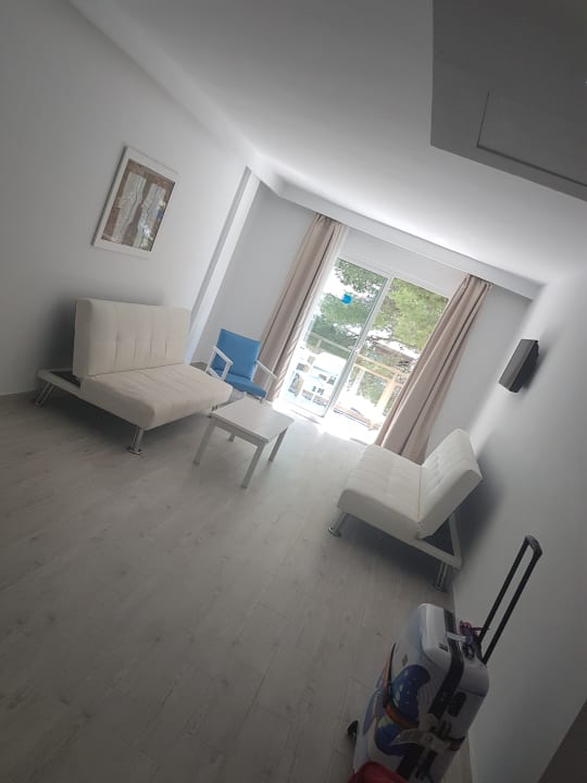 Zimmer Guya Wave Hotel
