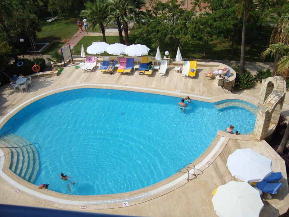 Blick auf den "Ruhe"-Pool Labranda Alantur Resort