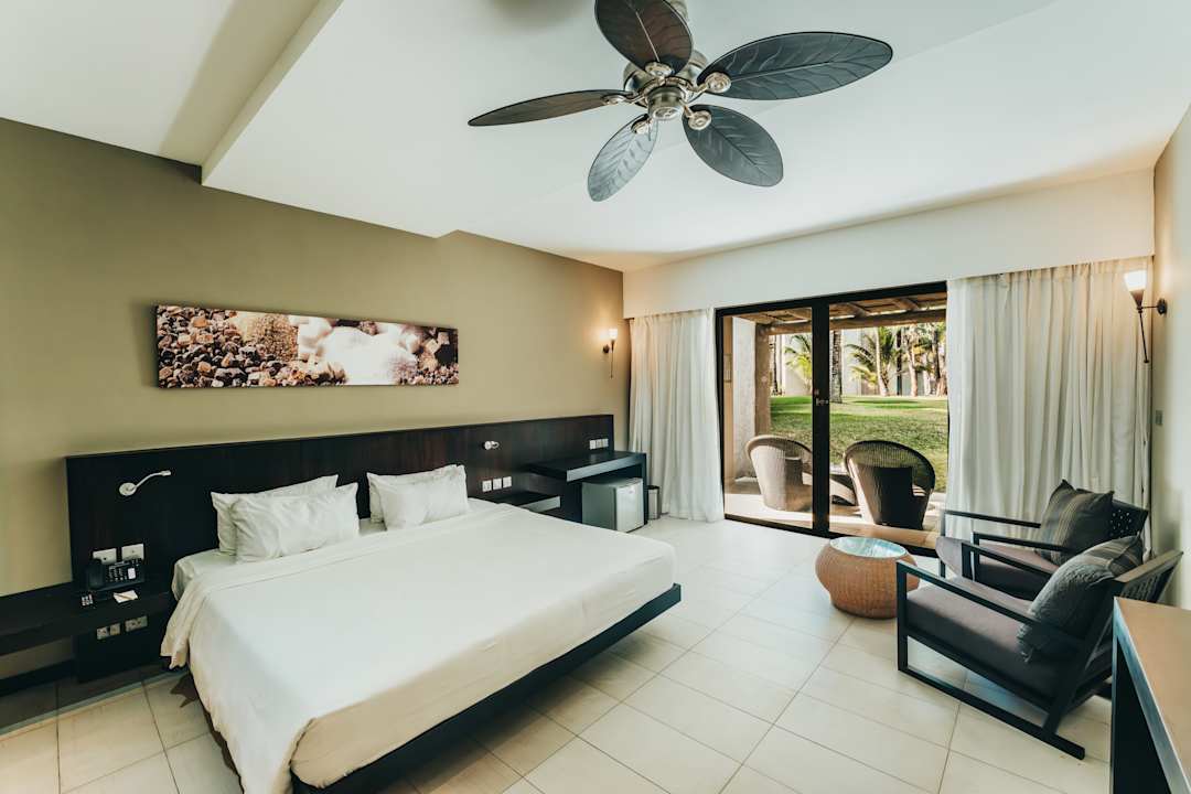 Zimmer Crystals Beach Resort Belle Mare, a member of Radisson Individuals