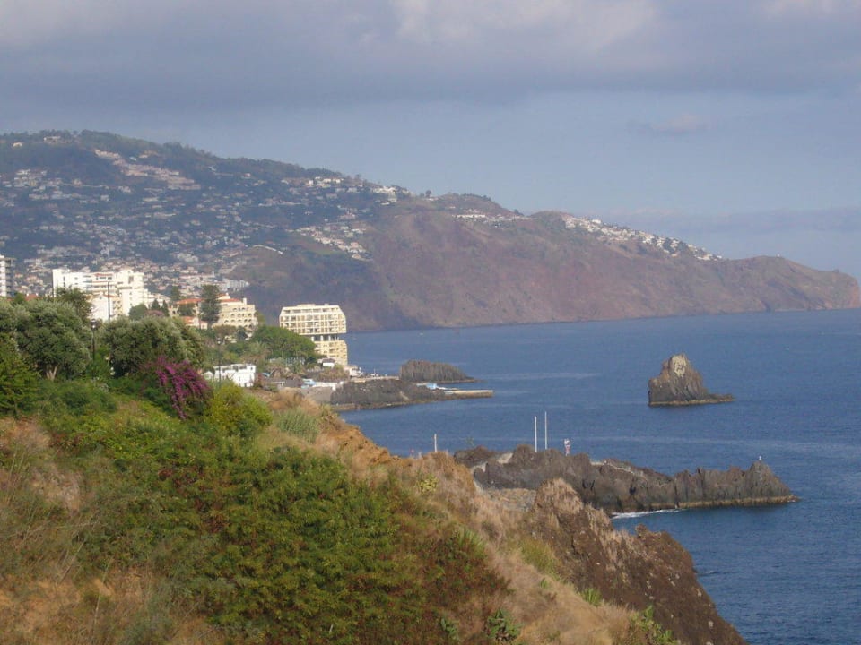 Blick auf Funchal Pestana Grand Ocean Resort
