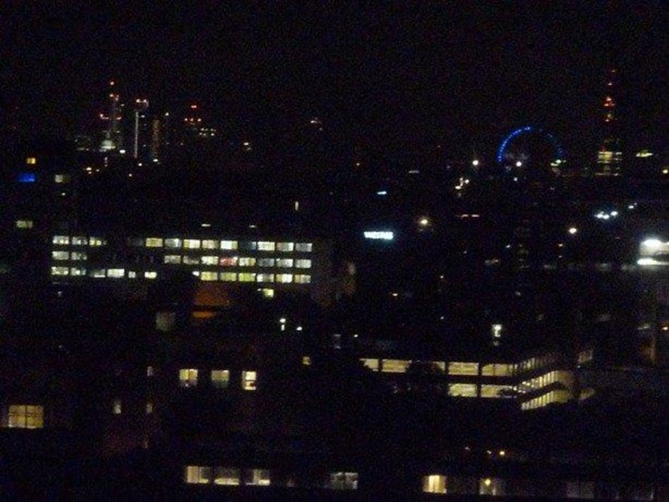 Ausblick bei Nacht Hotel Premier Inn London Hammersmith