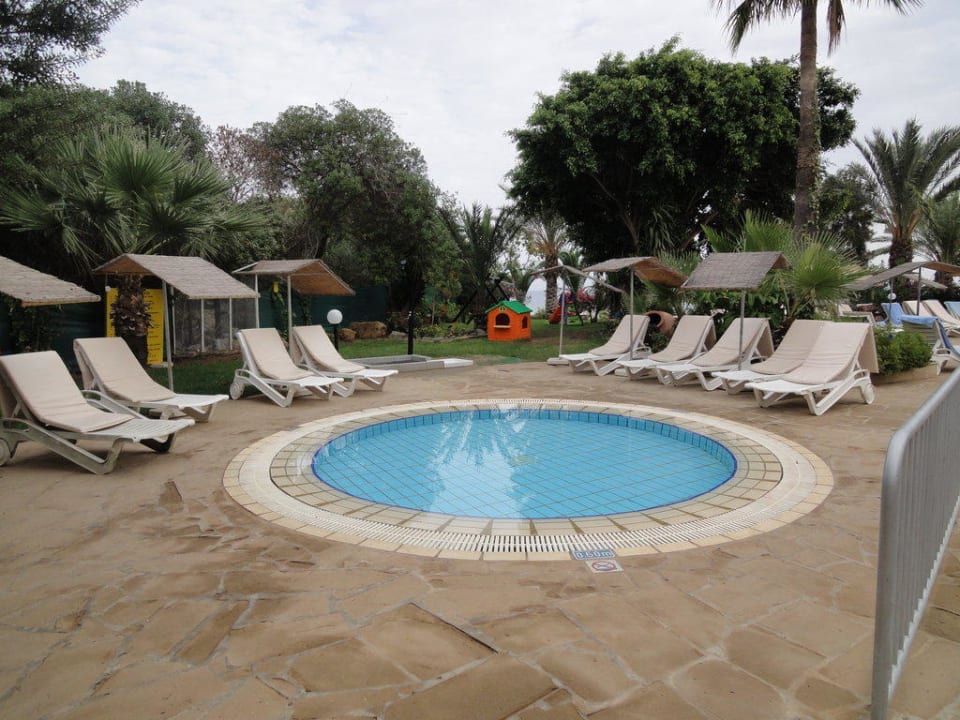 Kinderpool Crystal Springs Beach Hotel