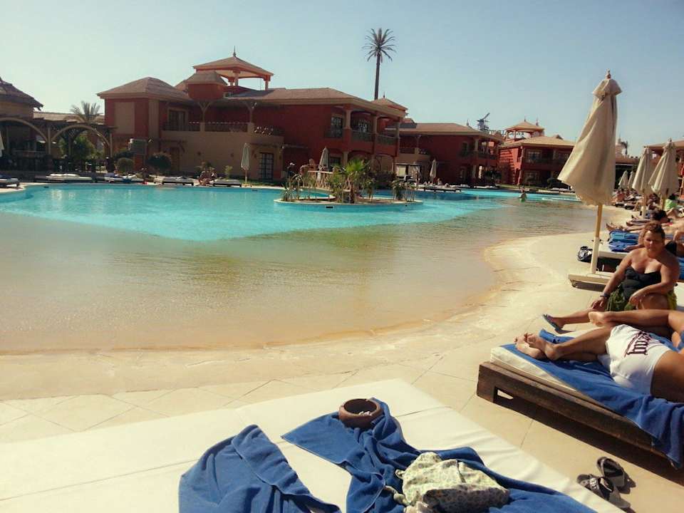 Einer, der vielen Pools! Pickalbatros Alf Leila Wa Leila Resort - Neverland Hurghada