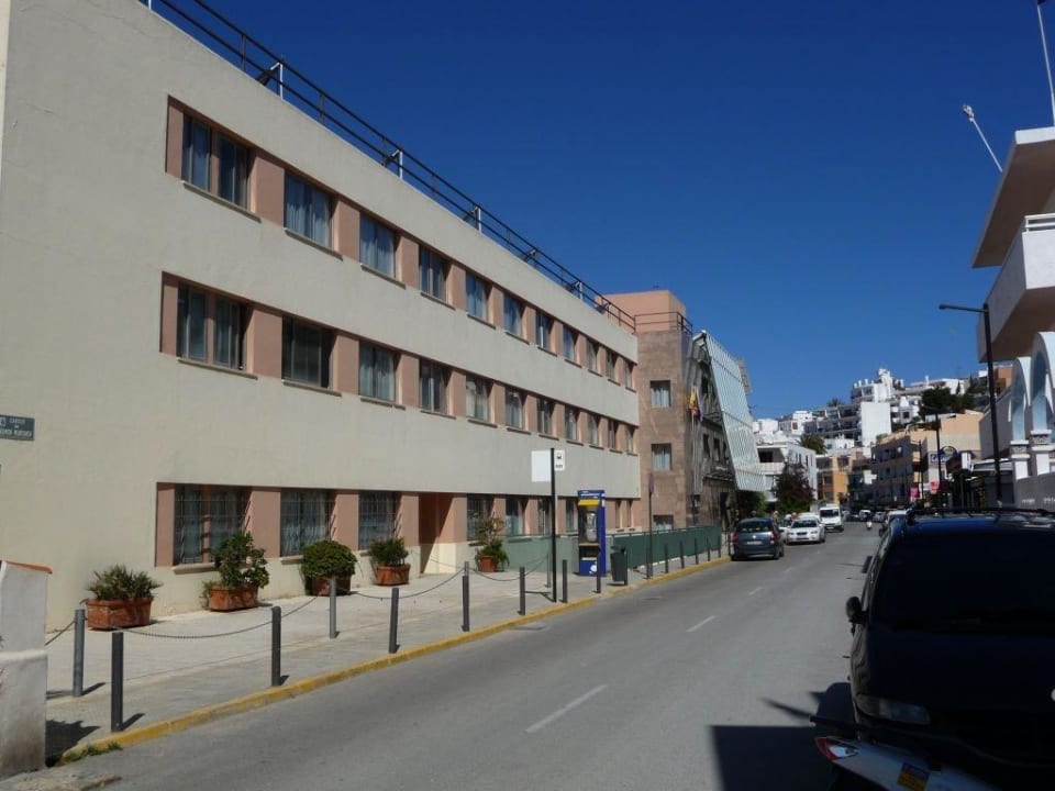 Straßenseite - Eingang im 3. Stock THB Los Molinos - Adults only