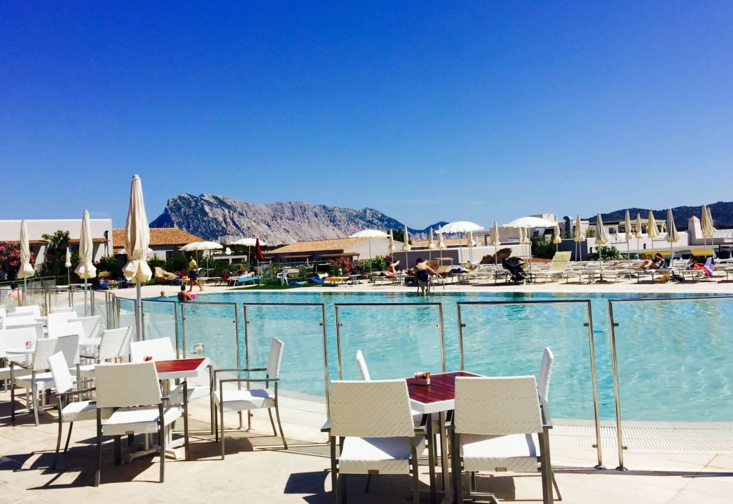 Der Pool mit wunderschöner Aussicht  Grande Baia Resort & Spa