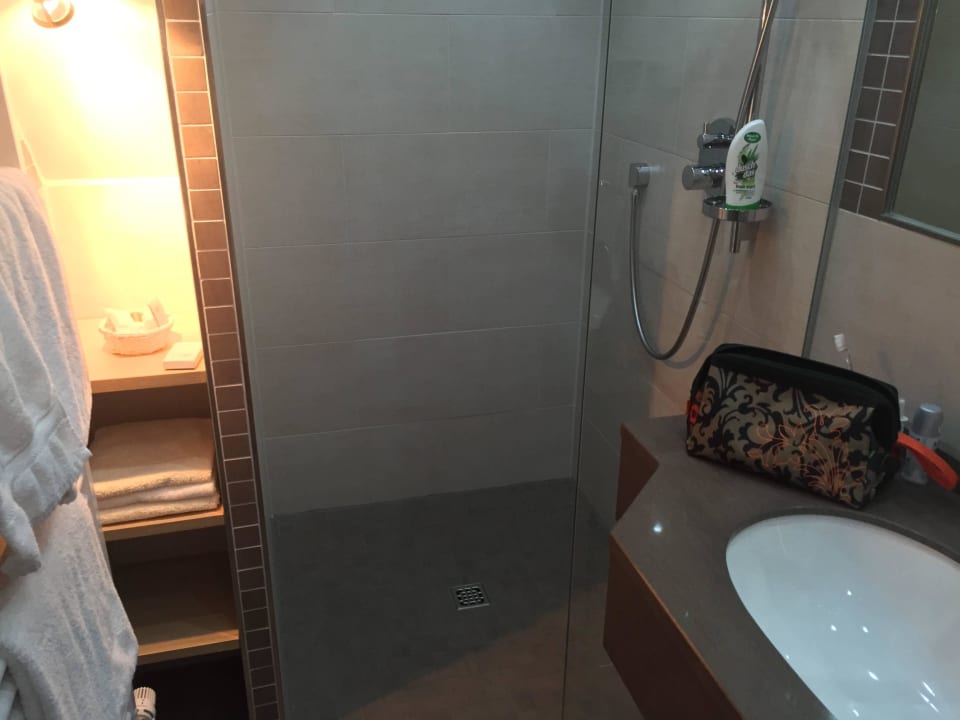 Dusche Landhotel Halbfas-Alterauge