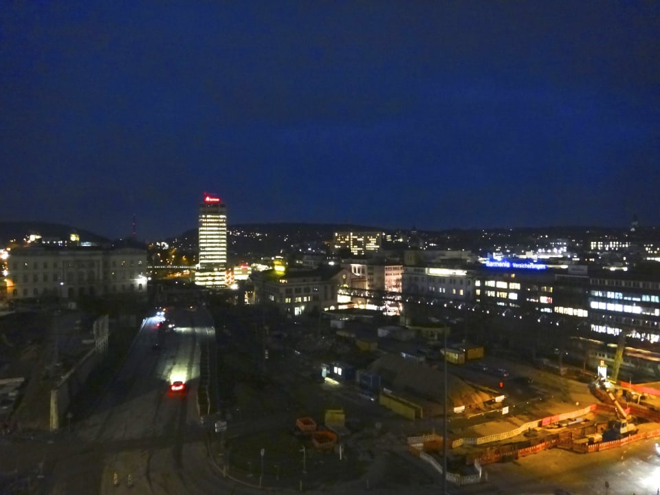 Ausblick vom Zimmer auf Stadt  Spark by Hilton Wuppertal City Centre