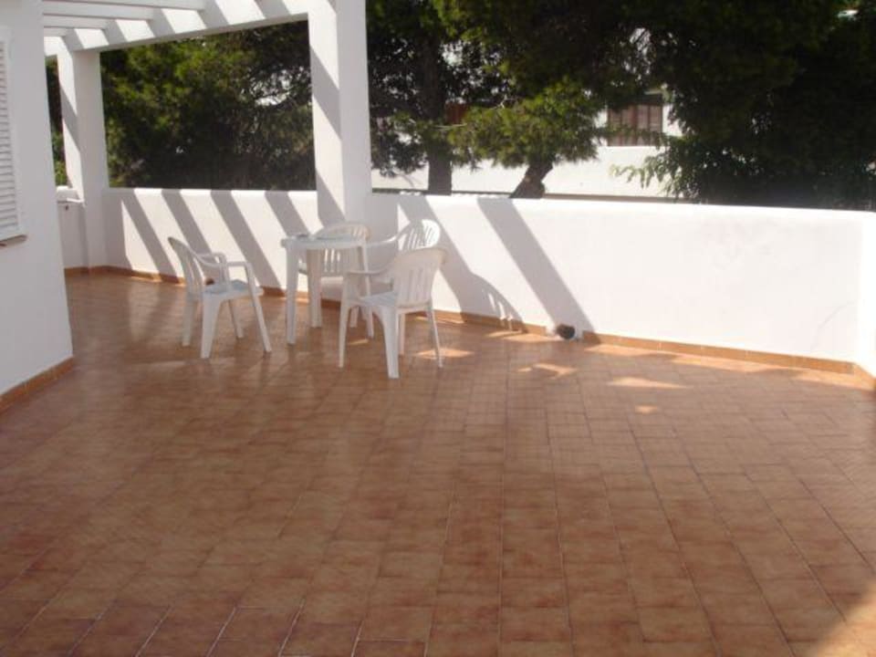 Der andere Teil der Terrasse  Gavimar Ariel Chico Club & Resort