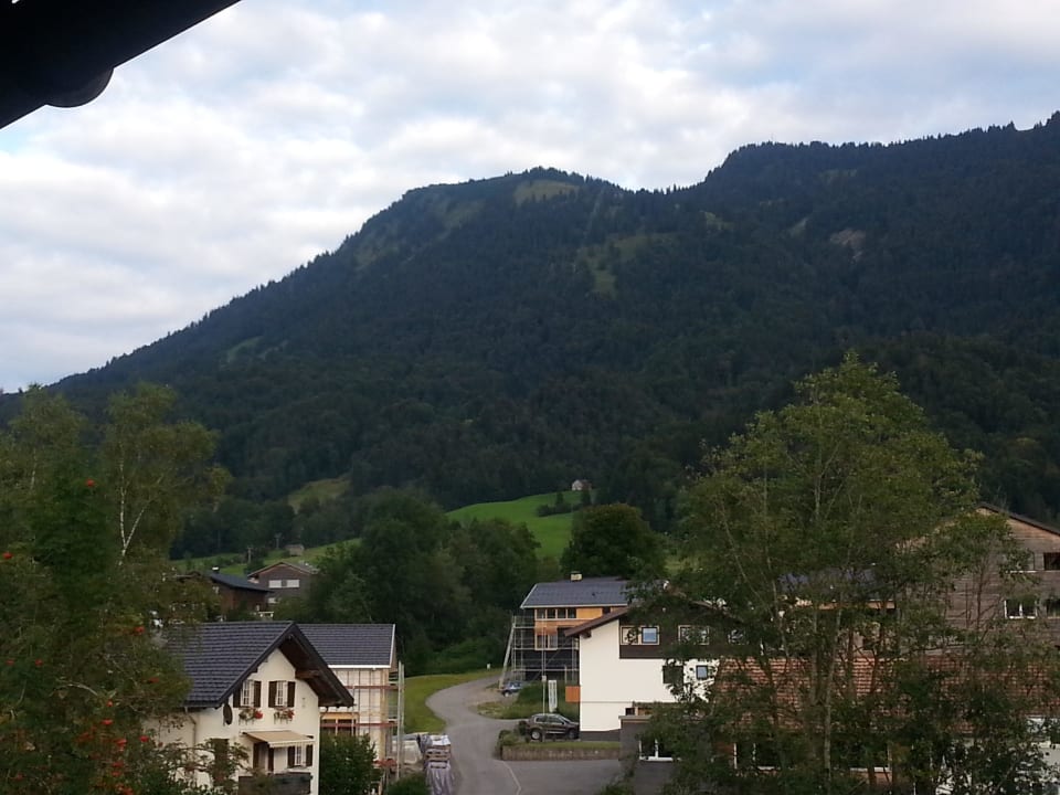 Blick in die Berge Pension Barbara