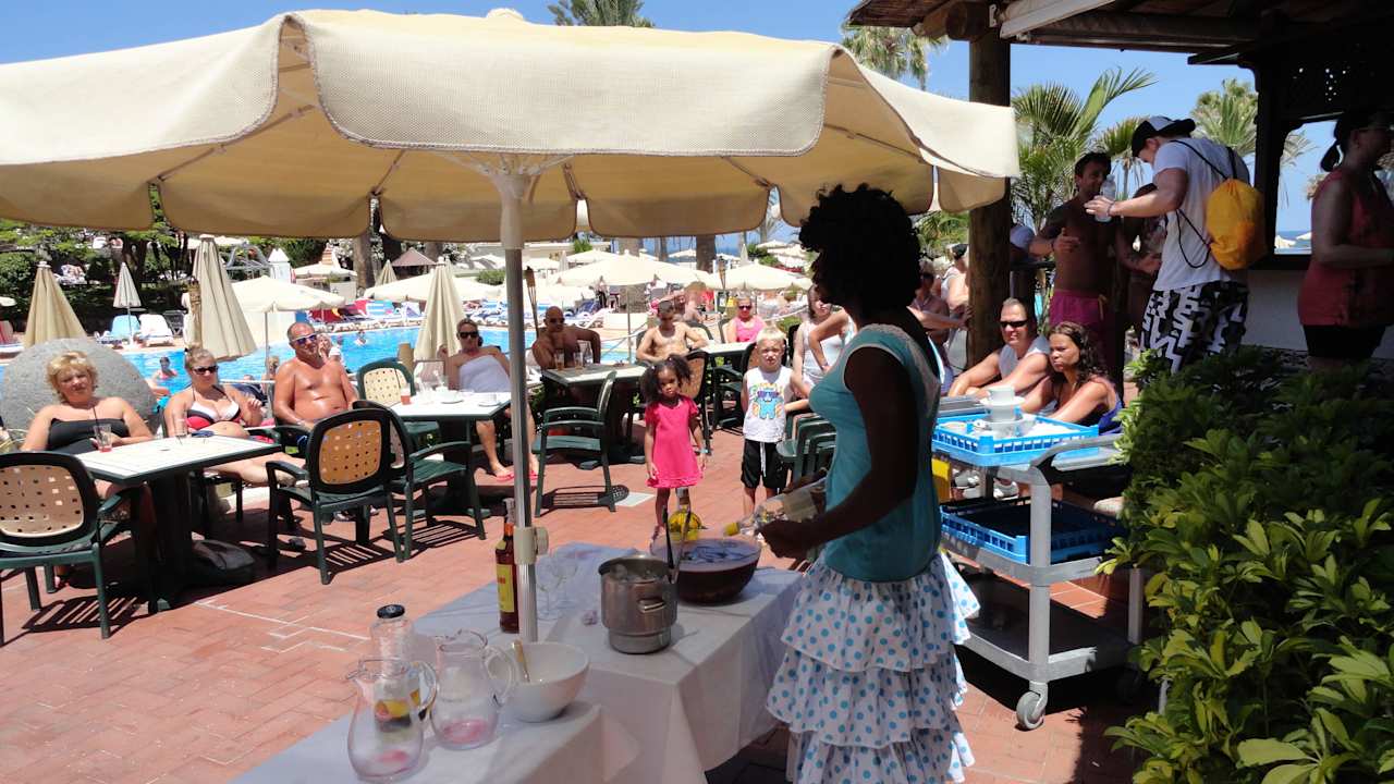 Hôtel H10 Las Palmeras - Le Bar de Piscine H10 Las Palmeras