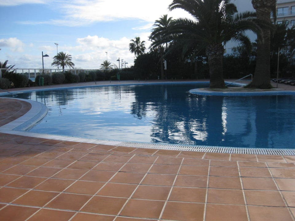 Ein Teil des Pools Hipotels Mercedes