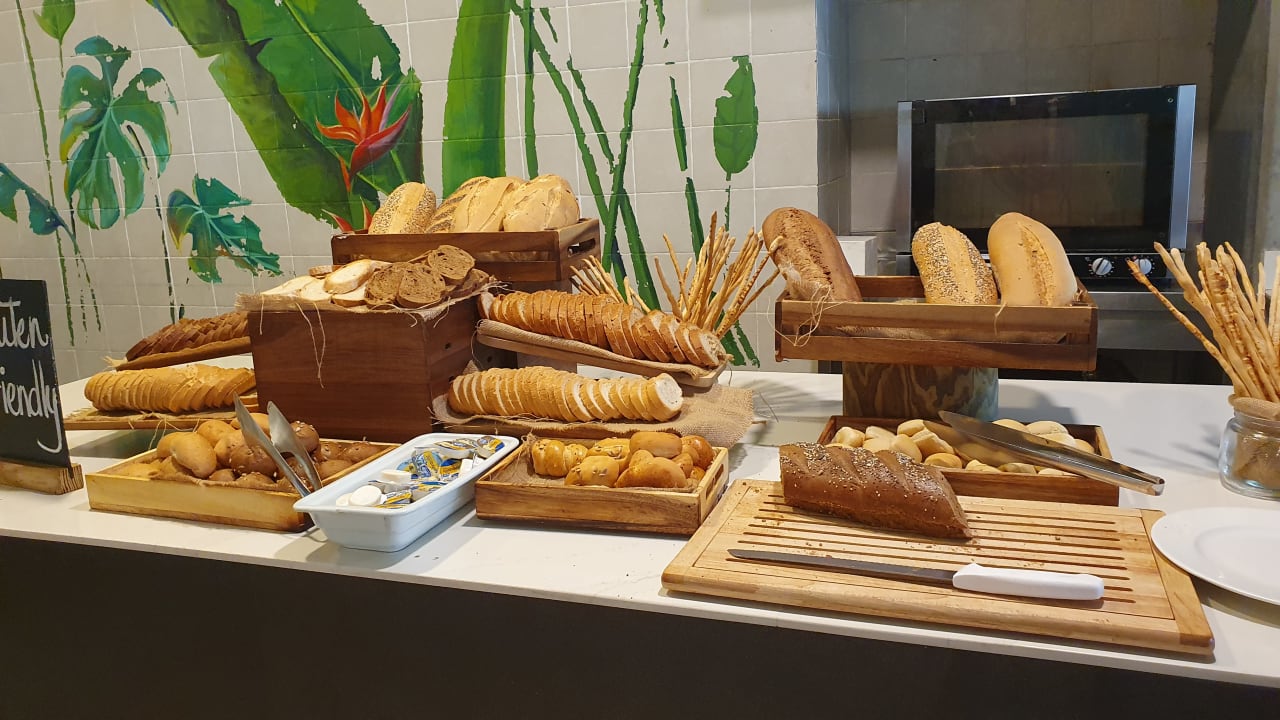 buffet-restaurant-hilton-la-romana-an-all-inclusive-adult-resort