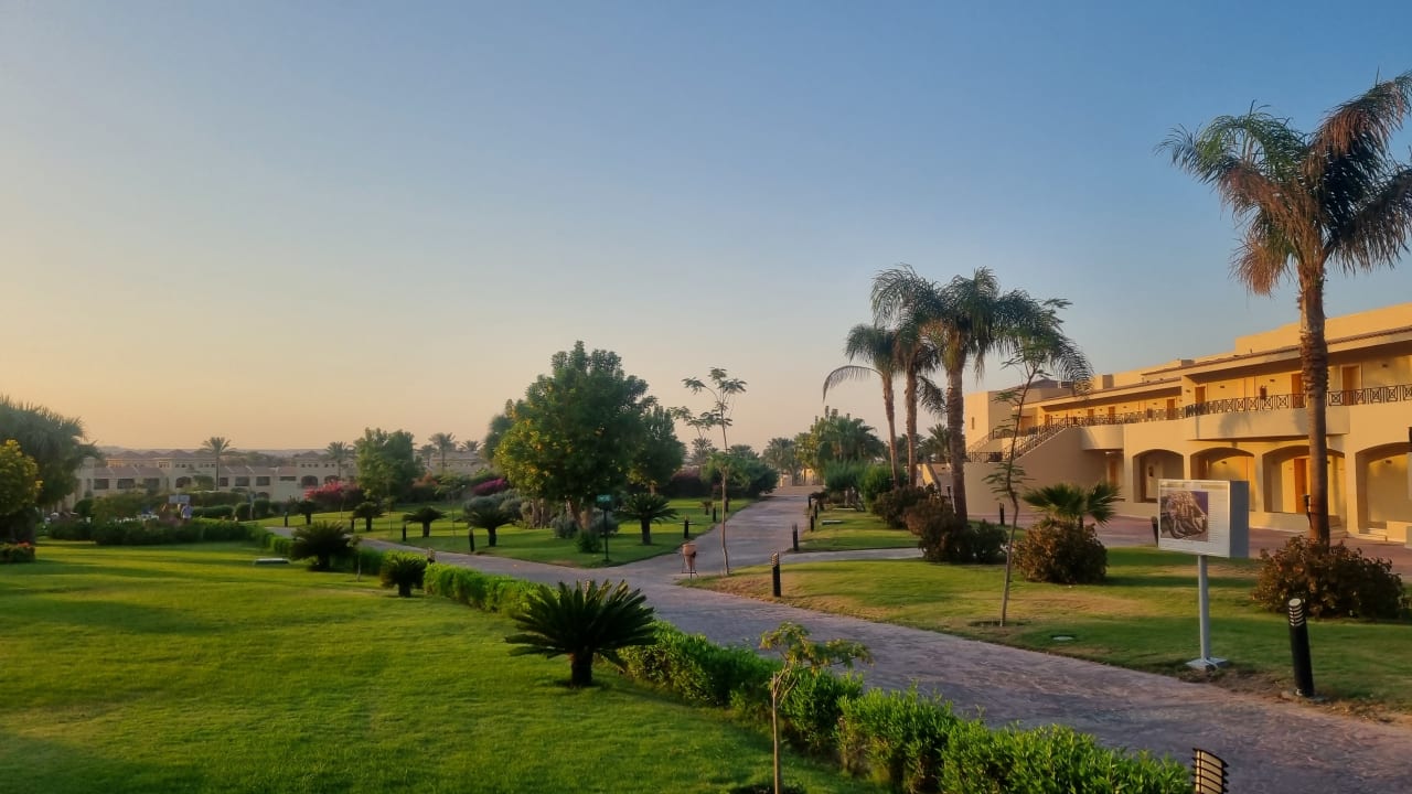 Gartenanlage Cleopatra Luxury Resort Makadi Bay