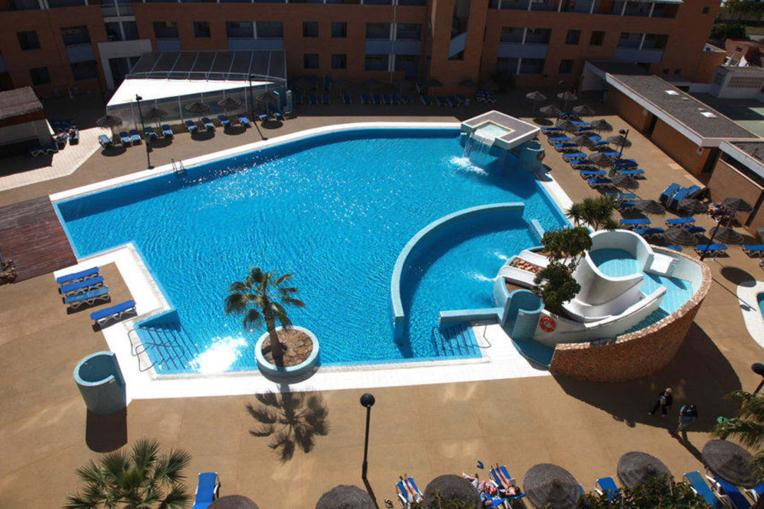 Piscina exterior Hotel Neptuno