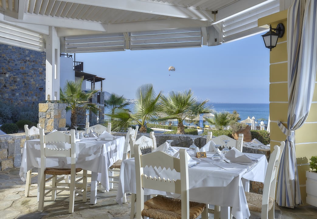 Gastro Alexander Beach Hotel & Village Resort