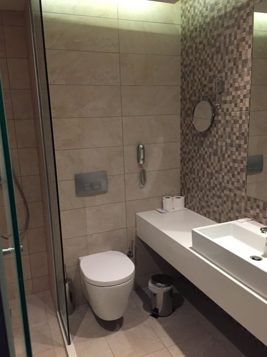 2014 renoviertes Badezimmer im Haupthaus Hotel Tigaki Beach