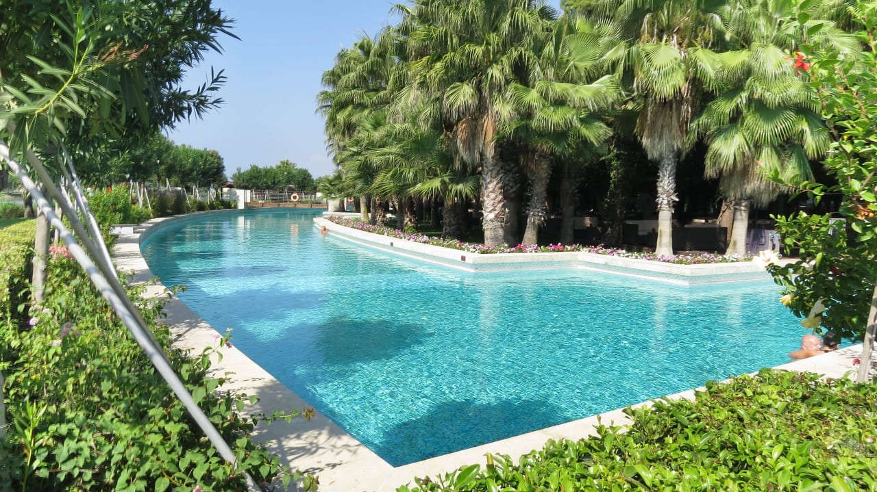 Genialer Pool Gloria Serenity Resort