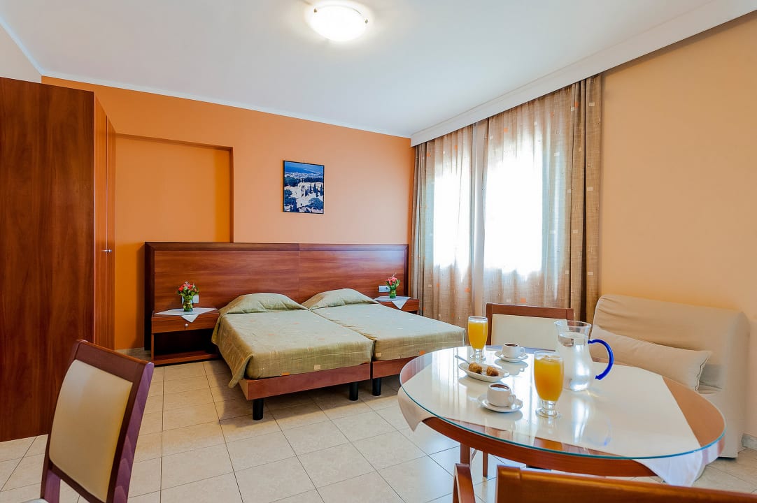 Zimmer Esmeralda Hotel