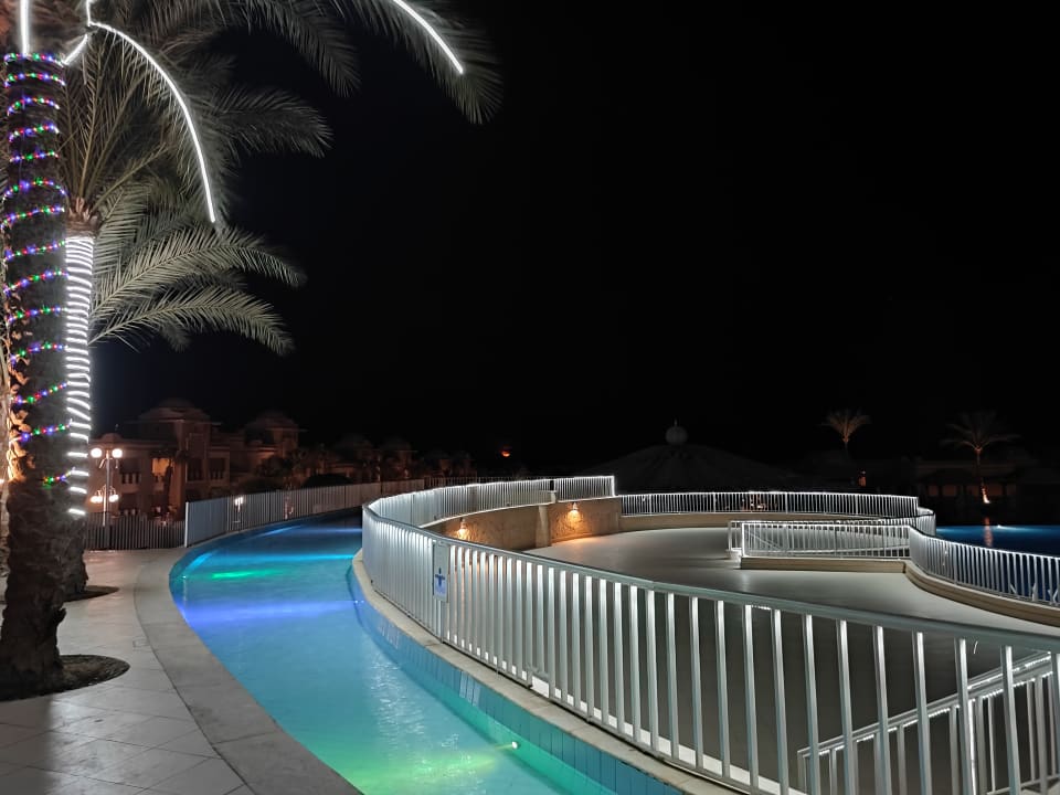 Pool Serenity Alpha Beach