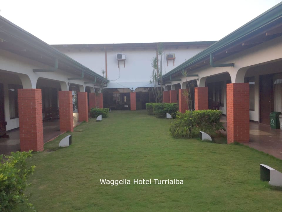 Innenhof Hotel Wagelia Turrialba