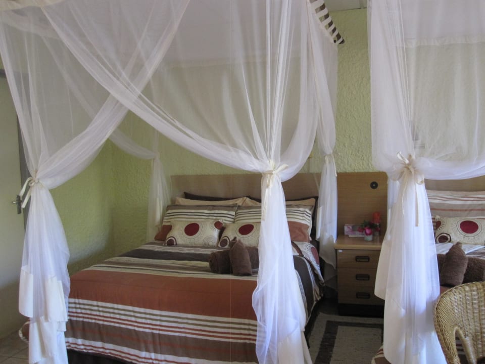 Zimmer Kunene River Lodge