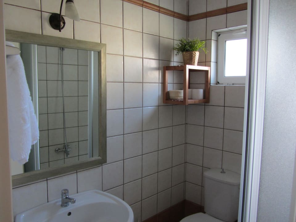 Badezimmer oben Apartments Lofos Village