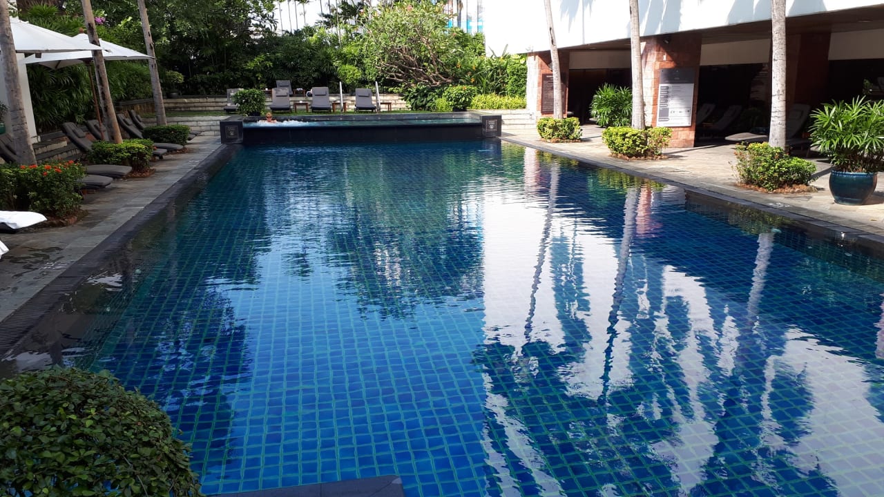 Pool JW Marriott Hotel Bangkok