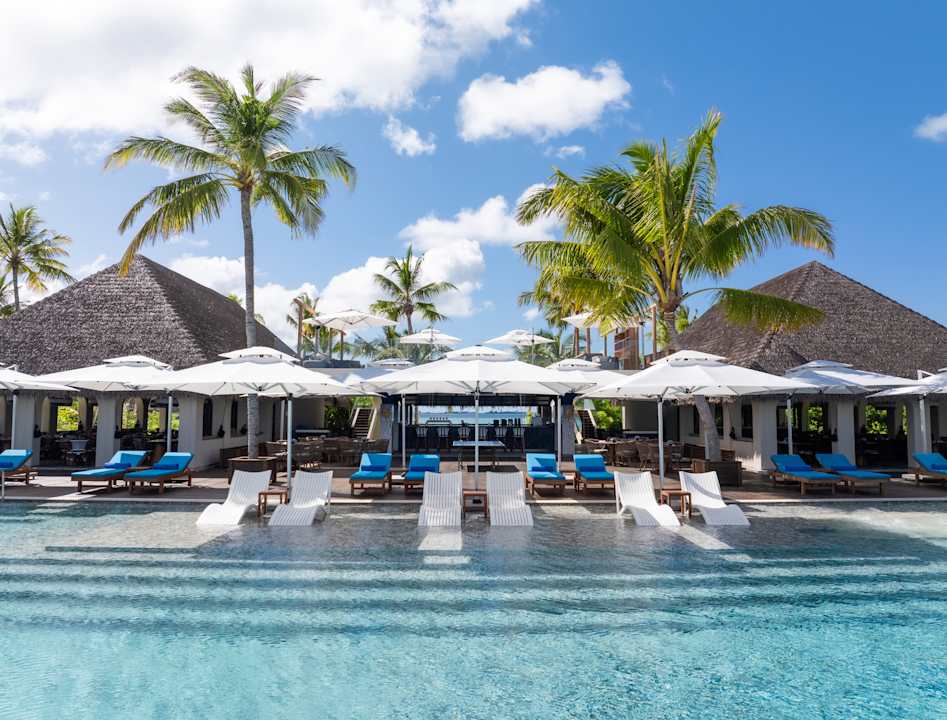 Pool dusitD2 Feydhoo Maldives