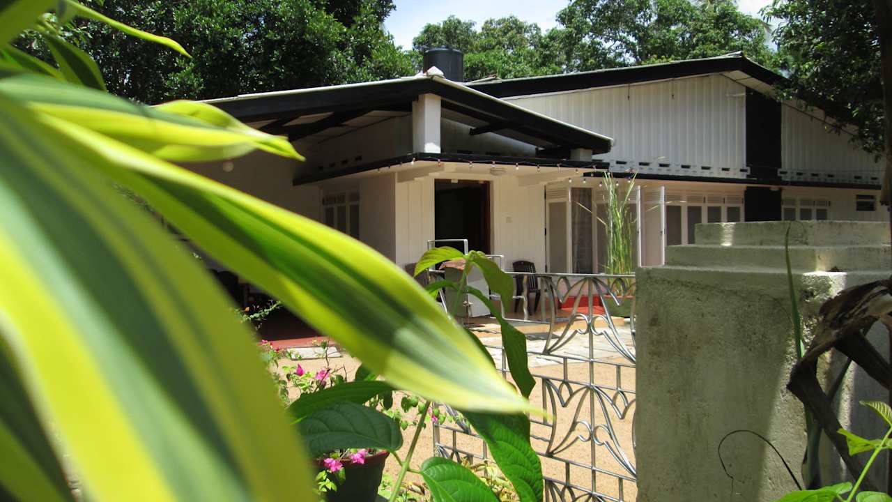 Garden view Travel Lodge Lake View Tourist Resort