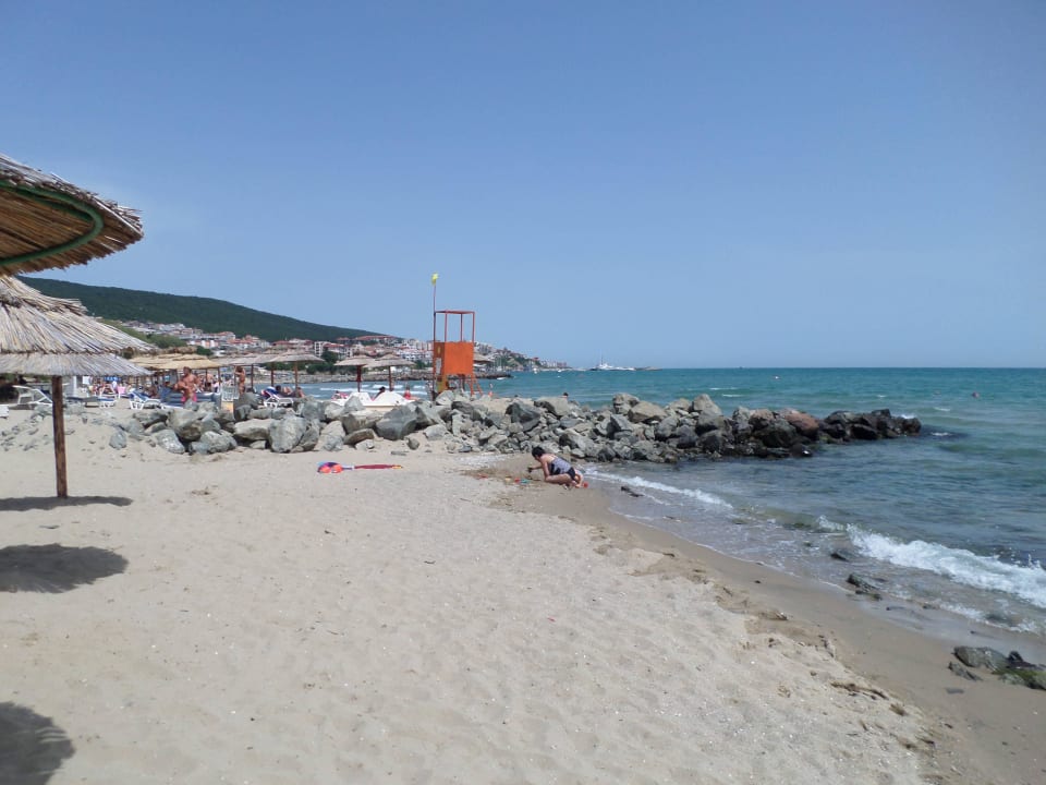 Strand vor dem Hotel Hotel Sineva Beach