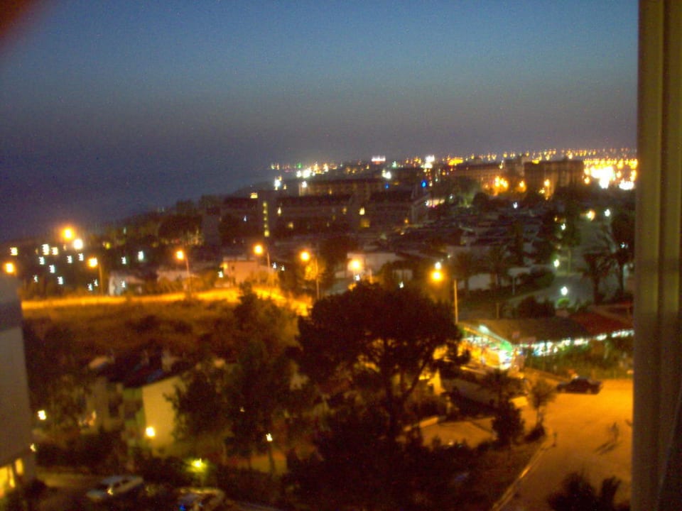 Blick vom 4 Stock bei Nacht Side Alegria Hotel & Spa - Adults only +16