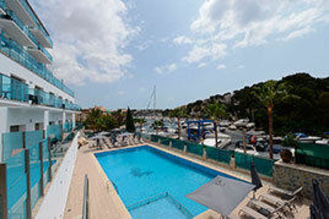 Pool Porto Drach Aparthotel & Suites
