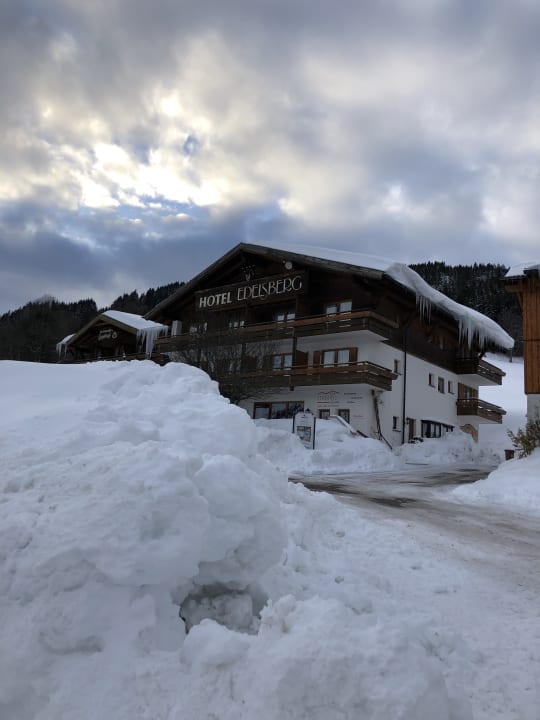Außenansicht Hotel Edelsberg Berktold & Berktold GbR