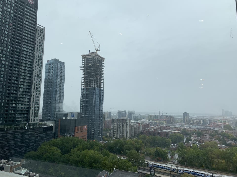 Ausblick Holiday Inn Hotel & Suites - Montreal Centre-ville Ouest