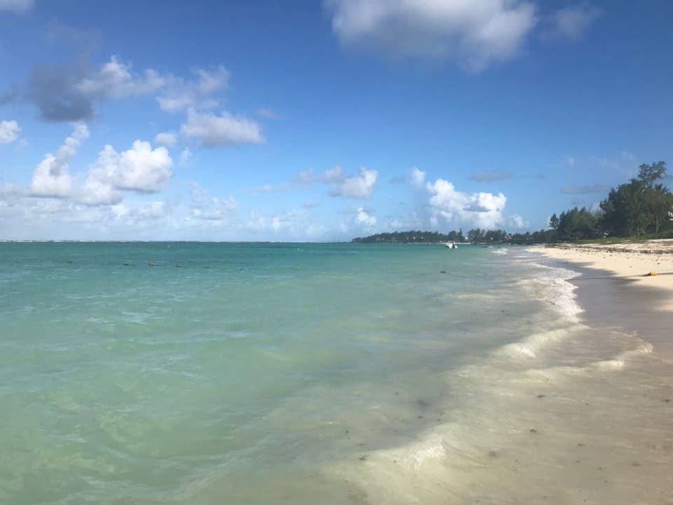 Strand Crystals Beach Resort Belle Mare, a member of Radisson Individuals