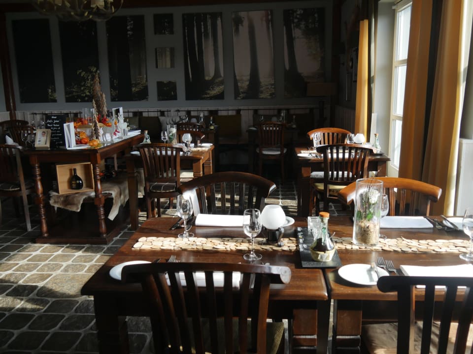 Innenansicht vom Restaurant "Waldstube" Hapimag Resort Winterberg