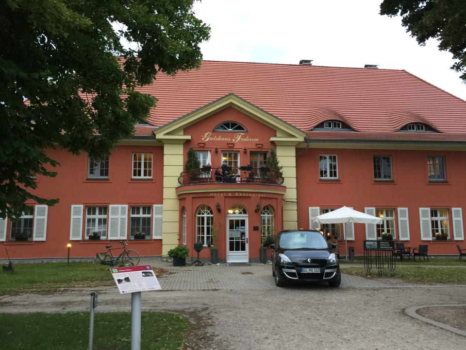 Außenansicht Hotel Altes Gutshaus Federow