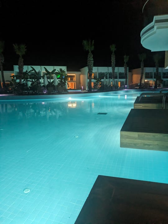 Pool Aquasis De Luxe Resort & Spa