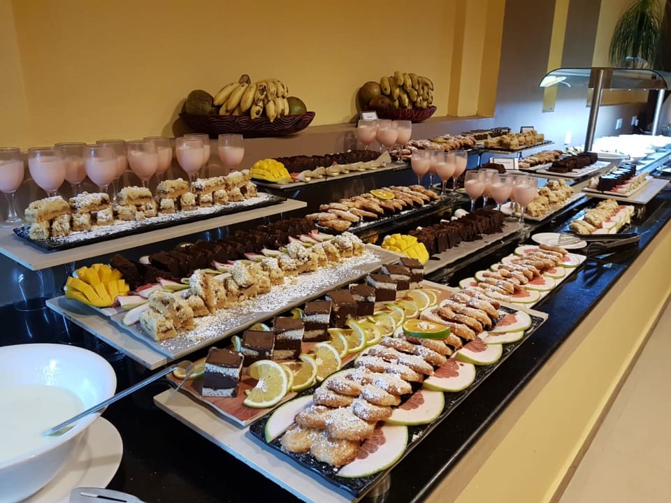 Gastro Neptune Pwani Beach Resort & Spa