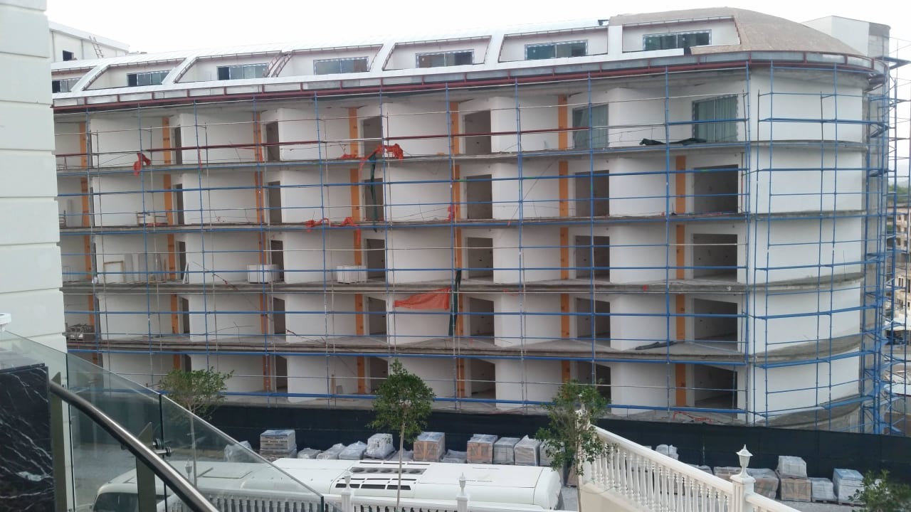 Baustelle direkt nebenan Litore Resort & Spa