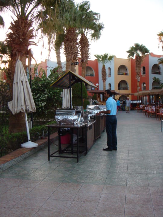 Leckeres Abendessen Arabia Azur Resort