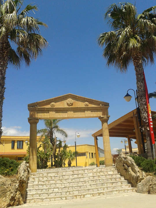 Escalier pour la terrasse du restaurant Hotel & Resort L'Oasi di Selinunte