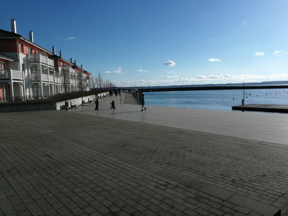Blick von der Marina BEECH Resort Boltenhagen