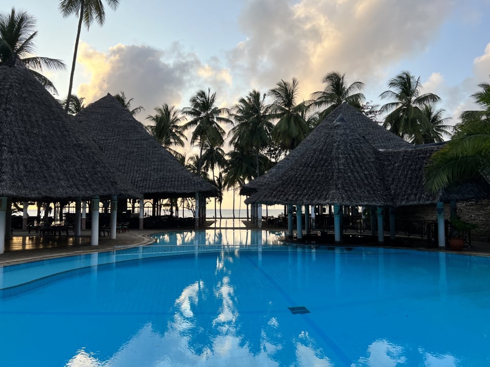 Pool Neptune Village Beach Resort & Spa