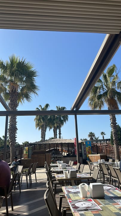 Gastro Saturn Palace Resort Hotel